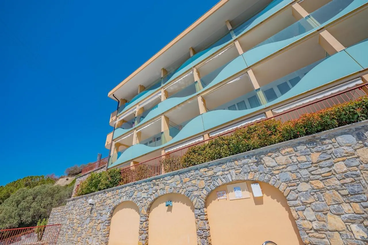 Appartamento Incantevole Con Piscina Vallecrosia